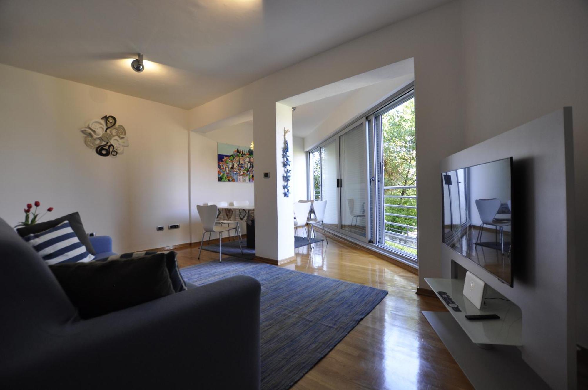 Alessia Apartments-top Location And Garage Parking Appartement