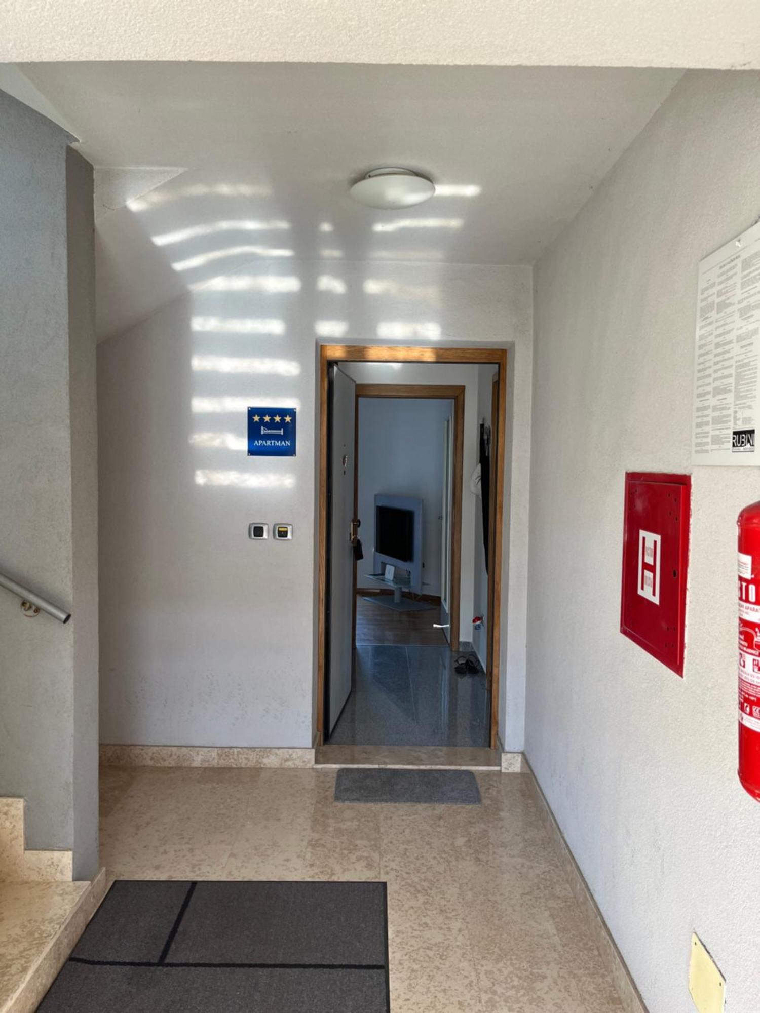 Appartement Alessia Apartments-top Location And Garage Parking *